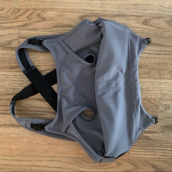 Pumping and Nursing Sports Bra 2.0 - Picture 4 of 10